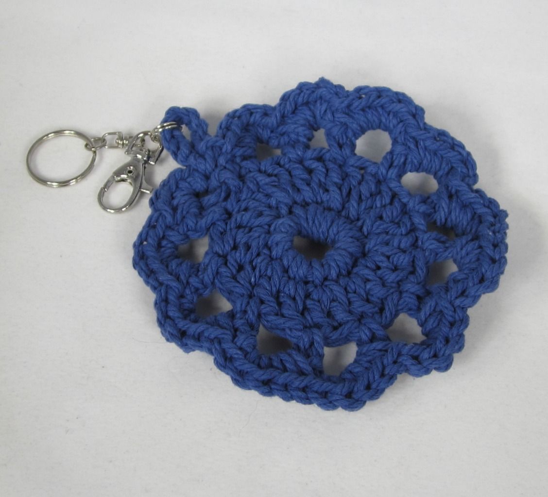 portecles-crochet-fleurbleue-sylviehue.jpg